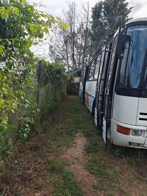 Property grounds - Vrbo Property (Milhaud)