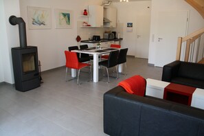Living room - Ferienwohnung mit Blick auf den Glindower See (Werder (Havel))
