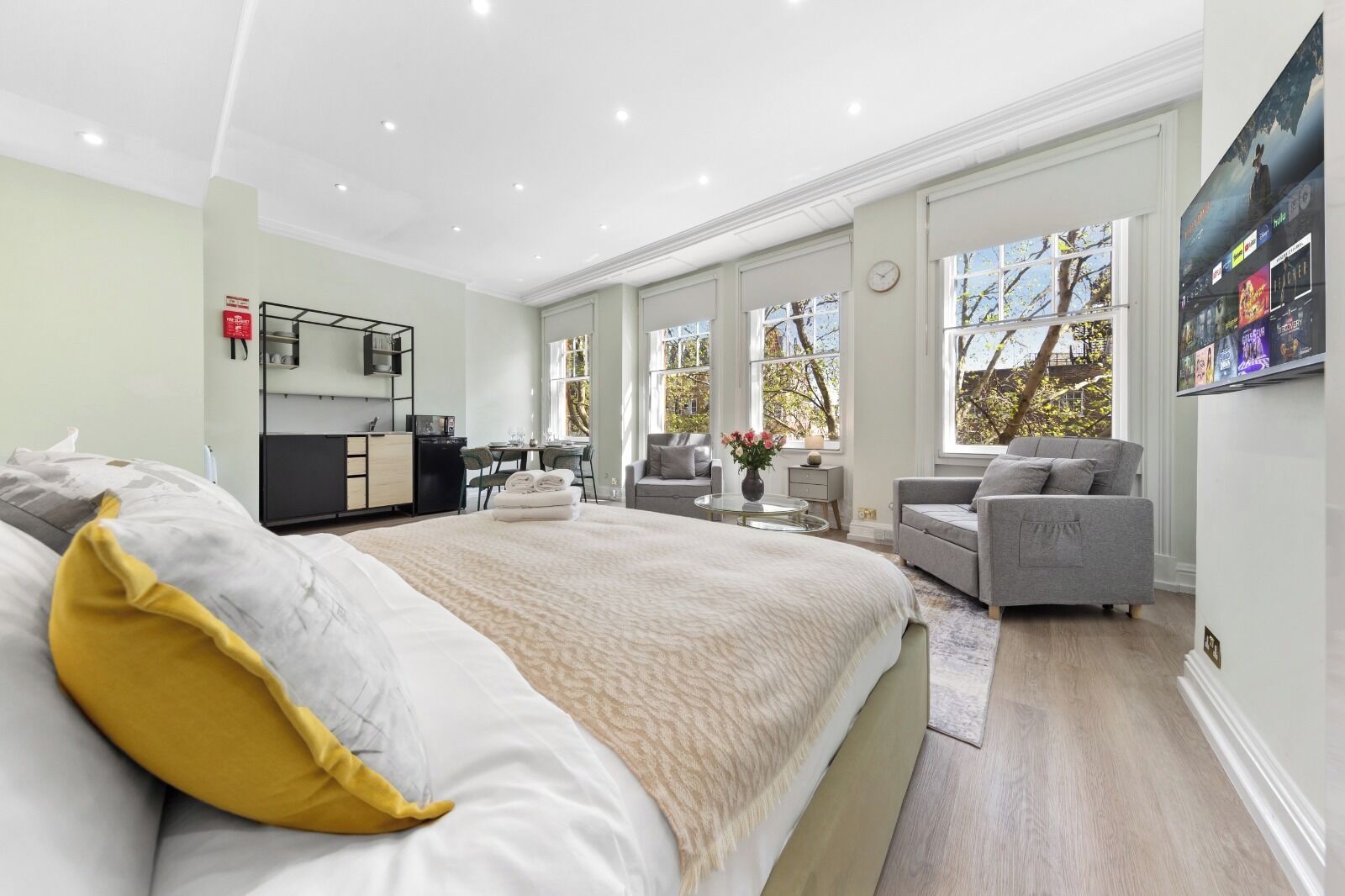 Studio suite | Een strijkplank/strijkijzer, gratis wifi, beddengoed