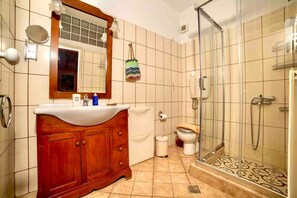 House - Alkmene Apartment - Warm Getaway in Kefalonia (Kefalonia)