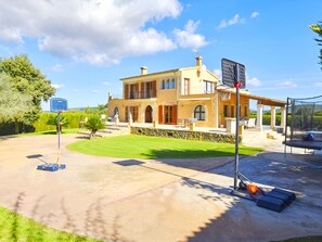 House | Garden - Tranquil Binissalem Country Home With Pool (Binissalem)