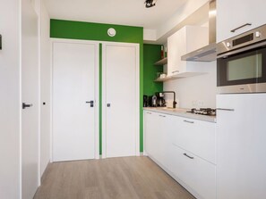 Fridge, dishwasher, cookware/dishes/utensils - MeerPlezier Ground Level by Interhome (Offingawier)