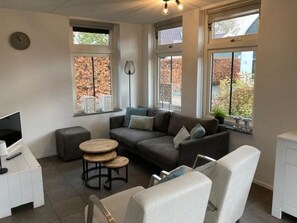 Living Room - Koningshoeve Wellness 4 personen by Interhome (Schoorl)