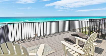 Costa Del Sol B-1*Beachfront*PrivateBeach*3 Patios*2 Living Rooms*Beach Gear