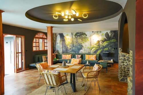 Comfort-Haus, Mehrere Schlafzimmer, Balkon, Bergblick | Innenbereich