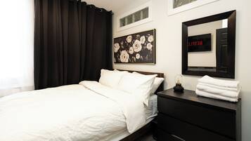 1 bedroom, iron/ironing board, WiFi, bed sheets