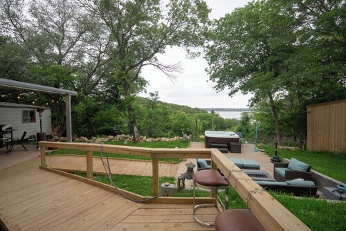 Lake Belton Boho Escape - ADA Ramps + RV Parking