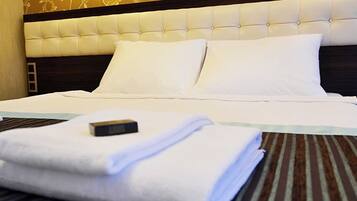 Habitación estándar con 1 cama matrimonial o 2 individuales, balcón | Wifi gratis