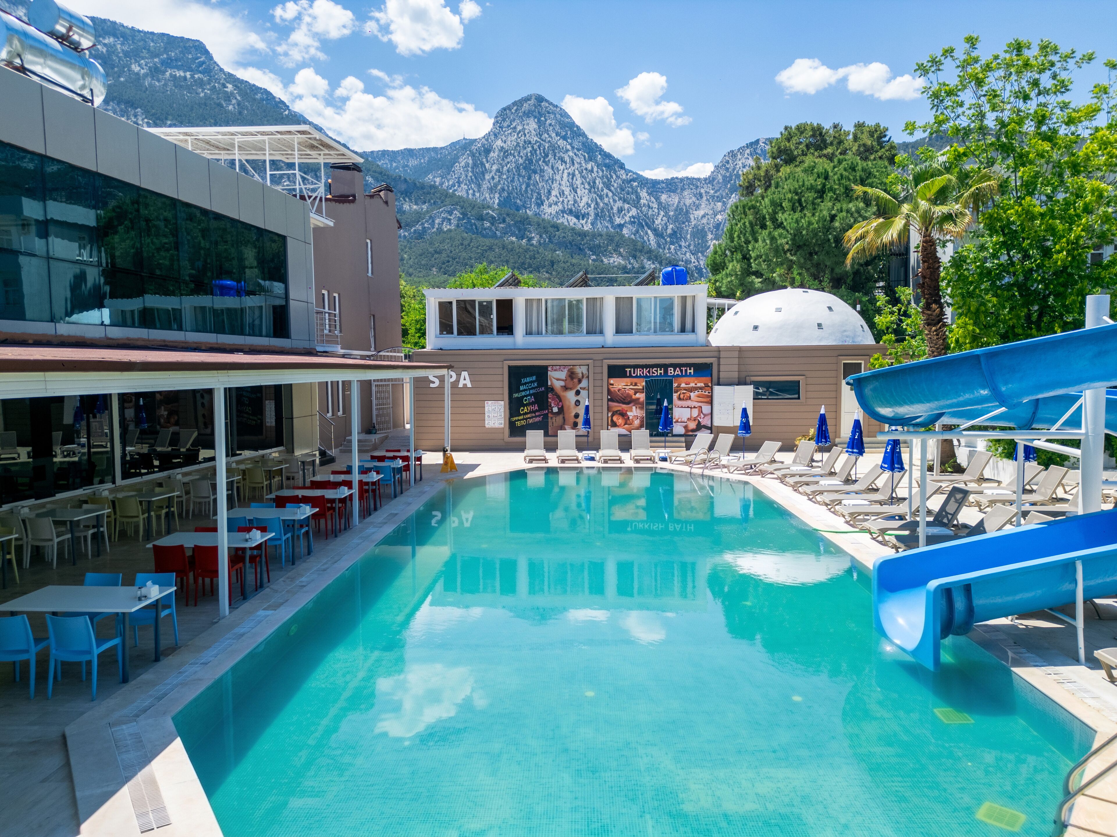 Seasonal outdoor pool