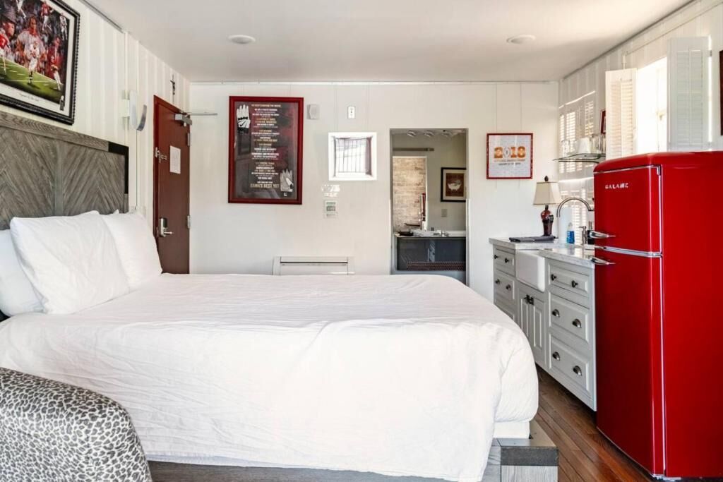 Loft, Balcony, Hill View | Free WiFi