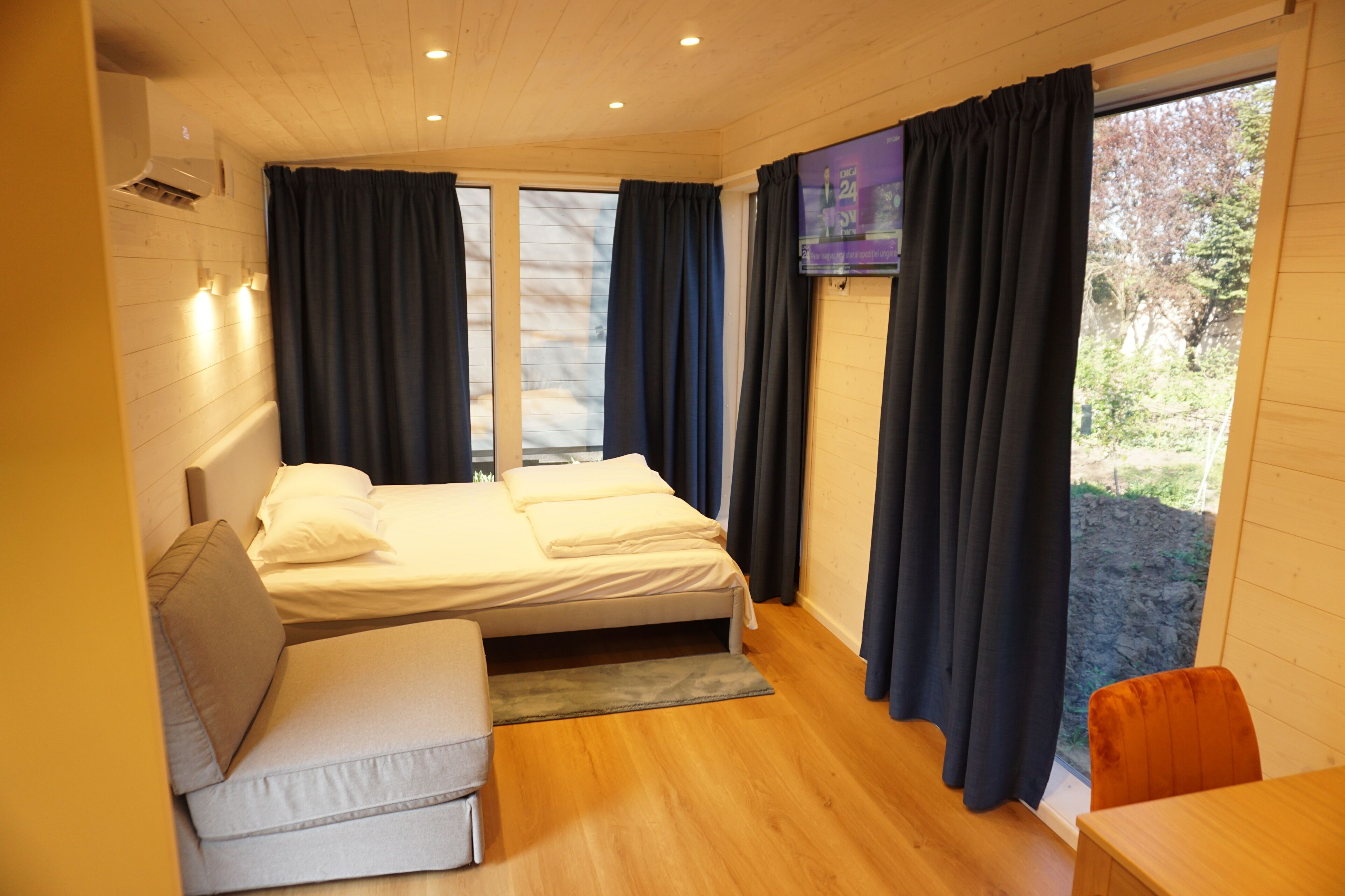 1 chambre, fer et planche à repasser, Wi-Fi, draps fournis
