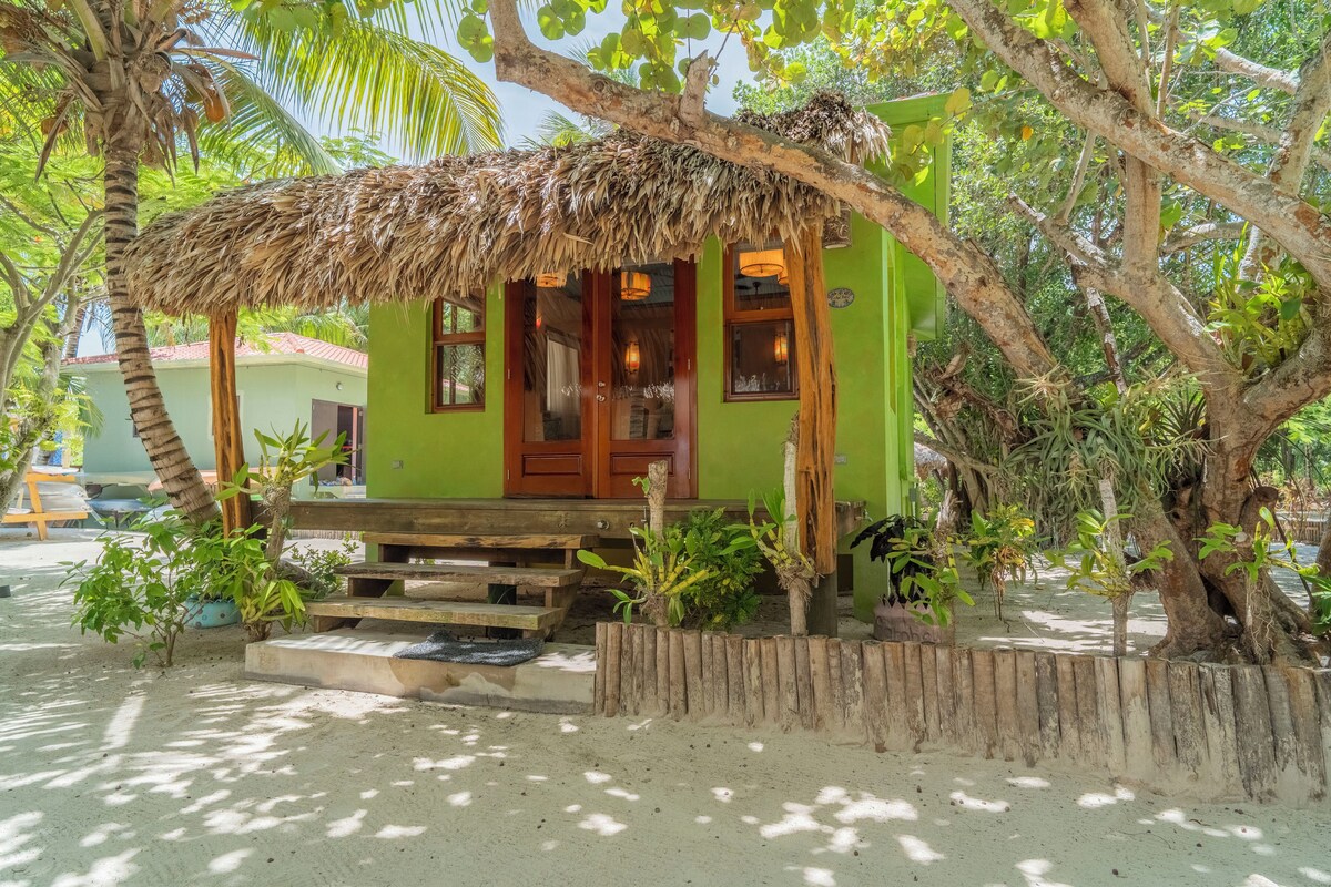 Comfort Bungalow, Ocean View, Garden Area | Garden view