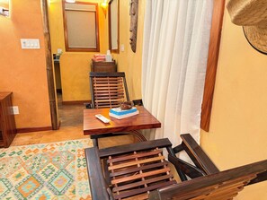 Mini-fridge, microwave, coffee/tea maker, toaster - Casa Pisces (San Pedro)