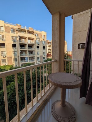 Property grounds - Madinaty Cozy 2BR narrow garden view apartment (Madinaty)