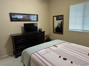 2 bedrooms, iron/ironing board, WiFi, bed sheets