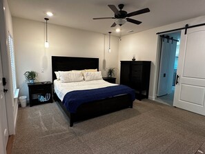 1 bedroom, iron/ironing board, free WiFi, bed sheets - Waterfront Master Suite with views of Barrier Island (Navarre)