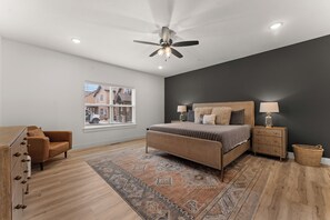 7 Schlafzimmer, Bügeleisen/Bügelbrett, Internetzugang, Bettwäsche