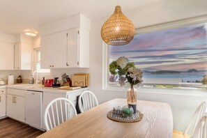 Dining - Stunning Ocean & Mountain Views | 2BR/2BA with BBQ (Oak Harbor)