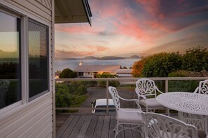 Outdoor dining - Stunning Ocean & Mountain Views | 2BR/2BA with BBQ (Oak Harbor)