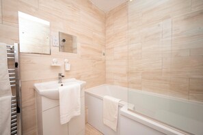 Towels - Stylish Apartment in the Heart of Crystal Palace - Pass the Keys (London)