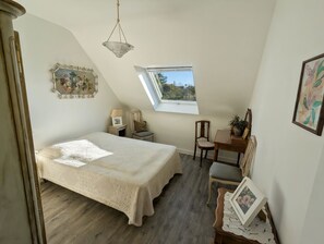 4 bedrooms, iron/ironing board, free WiFi, bed sheets - Family villa with sea views - Morgat hills (Crozon)