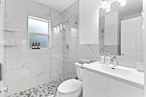 Shower, towels - Sea Breeze Retreat, 2 Homes Near Beach & Dining (Delray Beach)
