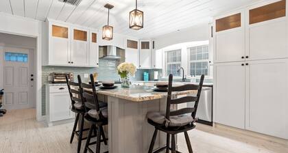Multihome River Retreat - Pet Friendly!