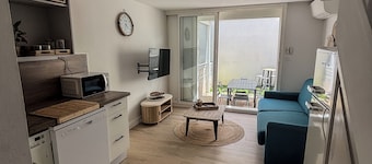 Grau d'Agde 500m from sea and shops quiet residence parking space