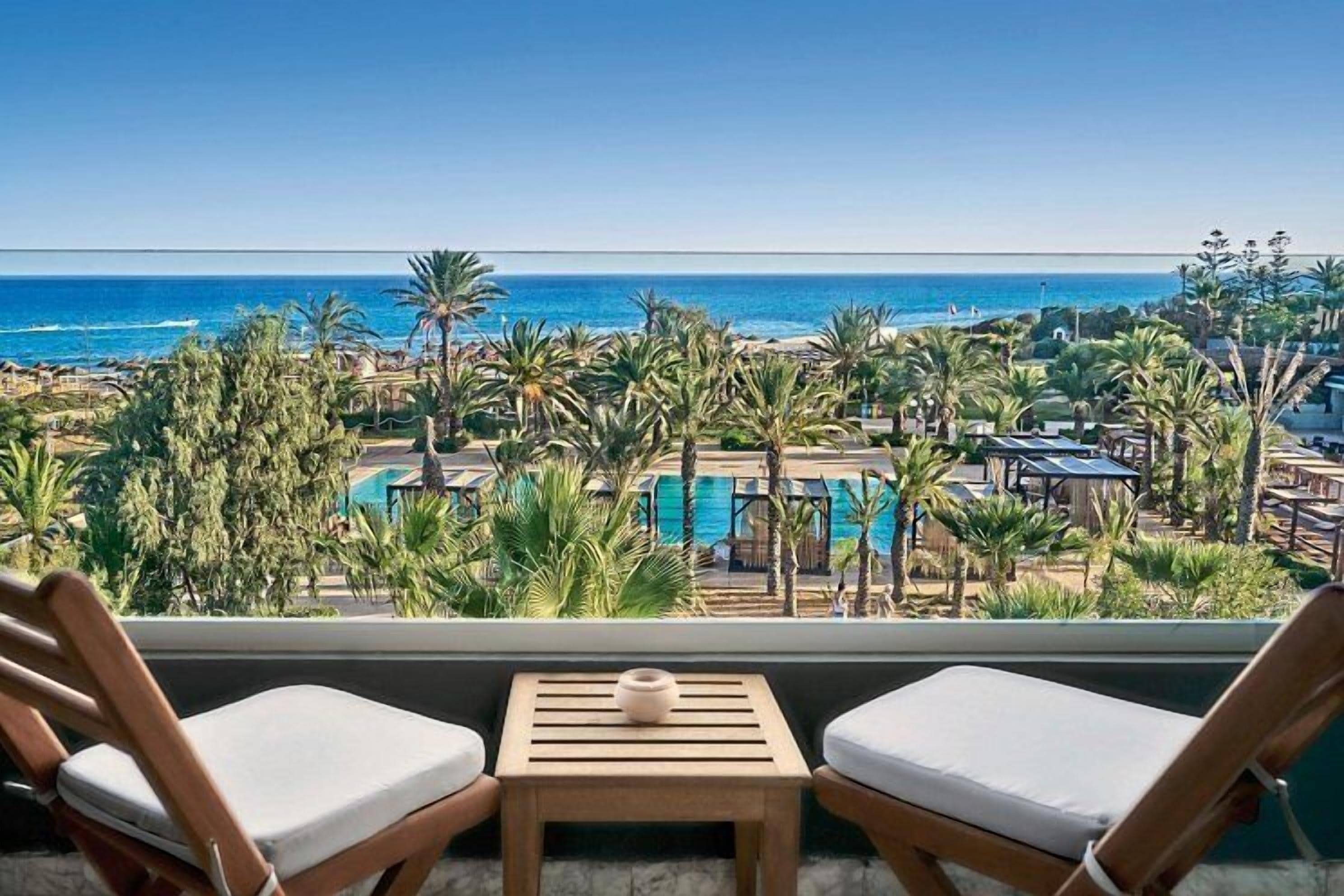 Chambre Double Confort, balcon, vue jardin | Vue de la chambre