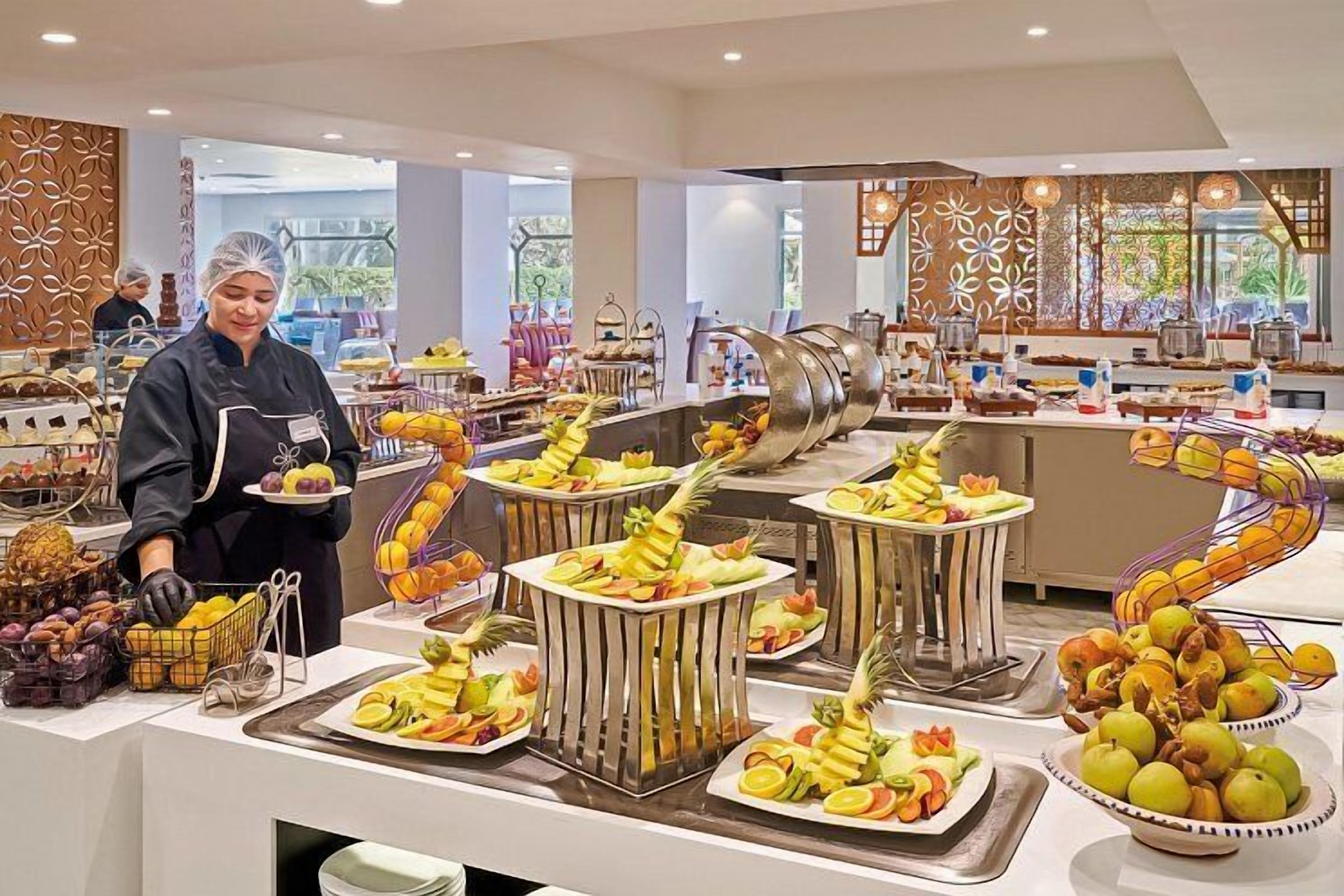 Bao gồm bữa sáng buffet hàng ngày 