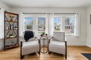 House, Multiple Beds, Kitchen, Garden View (Walnut Street Retreat) | Interior - Walnut Street Retreat Downtown, Dog Friendly (Windsor)