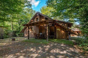 Traditional Chalet, 3 Bedrooms | Exterior