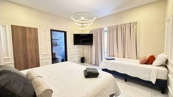 Iron/ironing board, WiFi, bed sheets