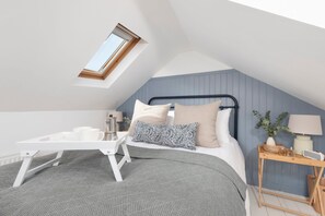 Internet, bed sheets - Bluebell Cottage - Pets welcome, Wood burner, Free wi-fi (St Ives)