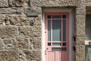 Exterior detail - Bluebell Cottage - Pets welcome, Wood burner, Free wi-fi (St Ives)