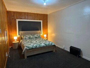 Free WiFi, bed sheets - Kuirau's Nest ( Your lake Road Escape ) (Rotorua)