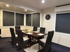 Dining - Kuirau's Nest ( Your lake Road Escape ) (Rotorua)