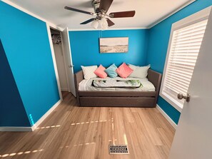 Smart TV - Your Peace on Earth Awaits at the Brannon-Lake Sinclair (Milledgeville)