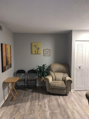 Interior - Cozy 1-bedroom apartment with AC in marvelous Indianapolis (Indianapolis)