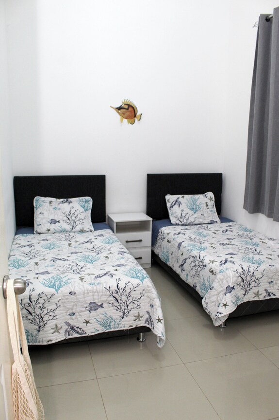Brilliant 3-bedroom Apartment In Charming Ancón Near The Beach - Santa Rosa