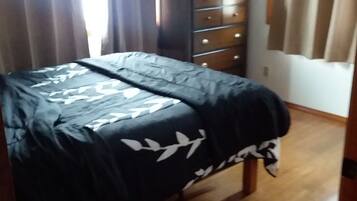 1 bedroom, internet, bed sheets