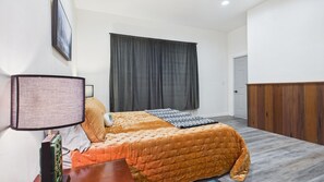 WiFi, bed sheets