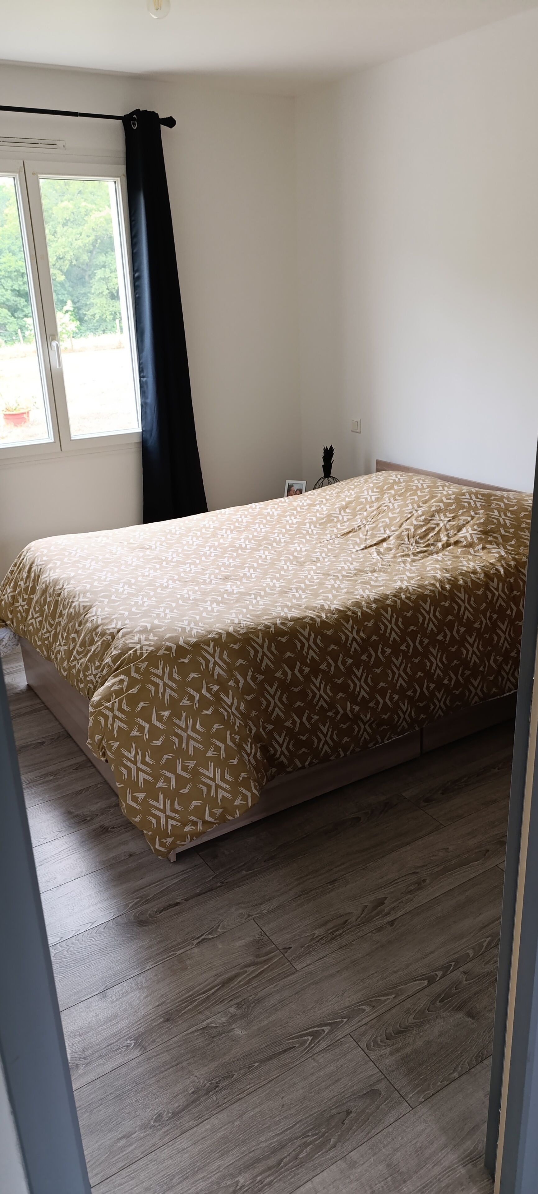 Internet, bed sheets