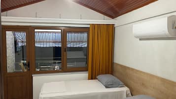 Deluxe Apartment, Balcony, Sea View | Premium bedding, laptop workspace, bed sheets