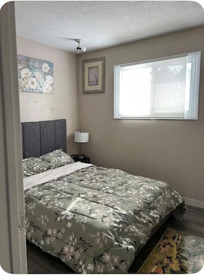 3 bedrooms, free WiFi, bed sheets