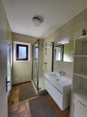 Bathroom - Vrbo Property (Concorès)