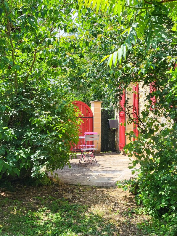 Terrace/patio - Vrbo Property (Concorès)