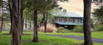Peaceful 3-bedroom loft above barn in lovely New Paltz