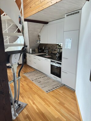 Private kitchen - Panorama penthouse Du Lac (Sigriswil)
