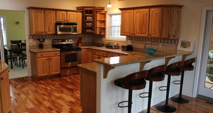 Big Timbers on South Lake
- Private 4-Acre Lakefront Retreat Timber Frame Luxury